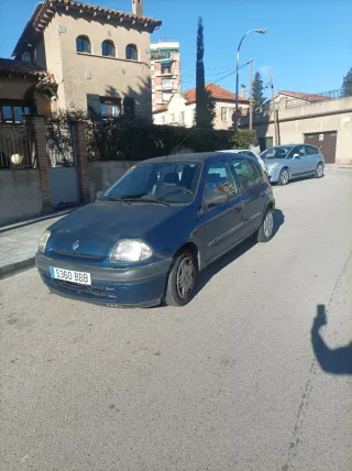 Renault Clio 2000