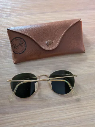 Gafas de sol Ray-Ban redondas doradas auténticas