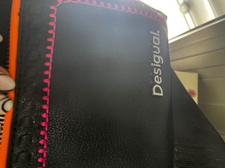 Bolso Desigual Negro y Rosa