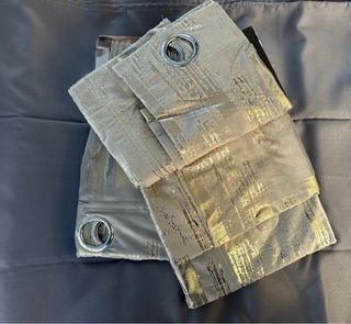 2 Tende Liri 130x275 Coprente Velluto Grigio / Oro