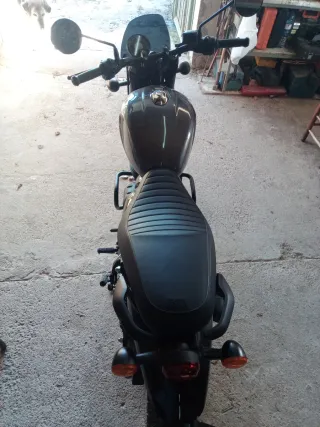 Royal Enfield HNTR 350