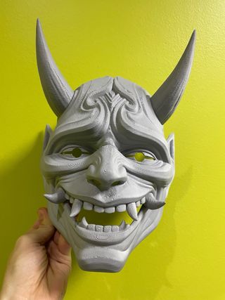 Máscara Oni gris o negro