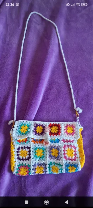 Bolso tejido a mano multicolor