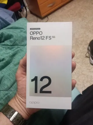 Oppo Reno12 FS 5G 1 año uso