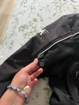 Chaqueta de moto negra