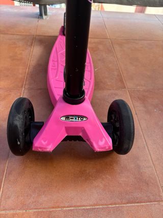 Monopattino Micro fucsia a 3 ruote