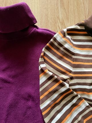 2 Camisetas Cuello Alto Mujer