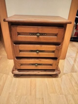 Conjunto Somier, Colchones y Mesita