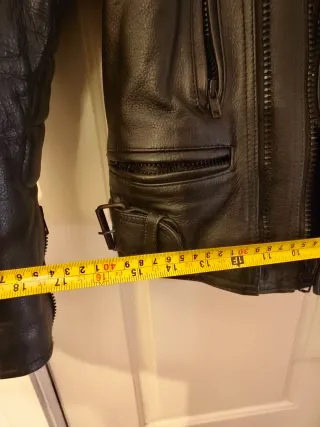 Chaqueta de cuero para moto mujer