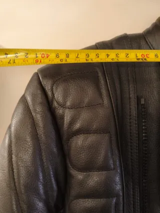 Chaqueta de cuero para moto mujer