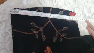 Blusa estampada floral negra