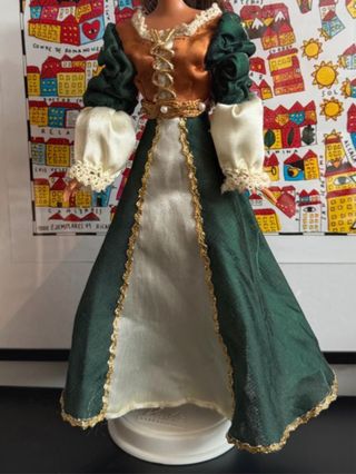 Barbie Abiti del Mondo 2000 Romania