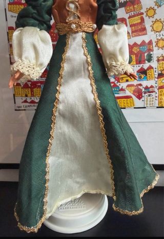 Barbie Abiti del Mondo 2000 Romania