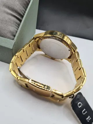 Reloj Guess Dorado y Negro