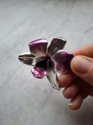 Fiore decorativo metallo viola e argento