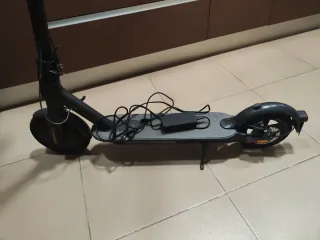 Patinete Eléctrico Negro