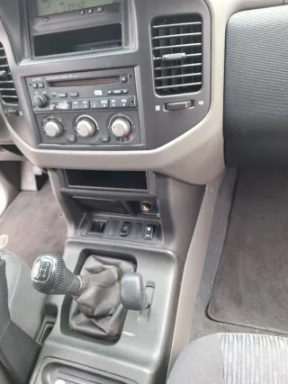 Mitsubishi Montero 1995