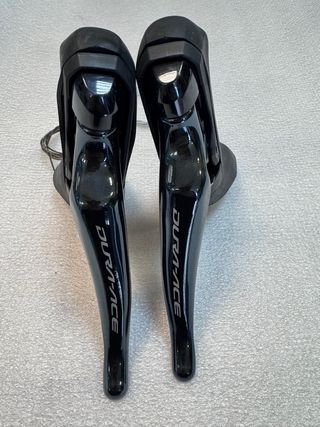 Shimano Dura Ace R9100 Manetas y Pinzas