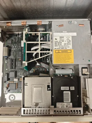 Computer IBM PS/2 Modello 30 Beige