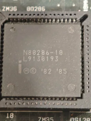 Computer IBM PS/2 Modello 30 Beige