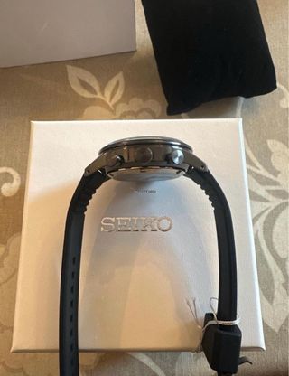 Reloj Seiko Titanium Chronograph Negro