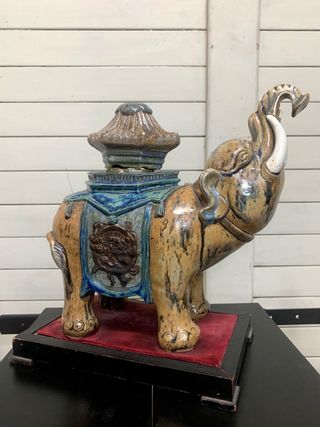 Elefante de cerámica vintage