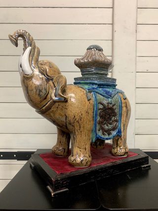 Elefante de cerámica vintage