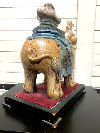 Elefante de cerámica vintage