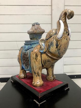 Elefante de cerámica vintage