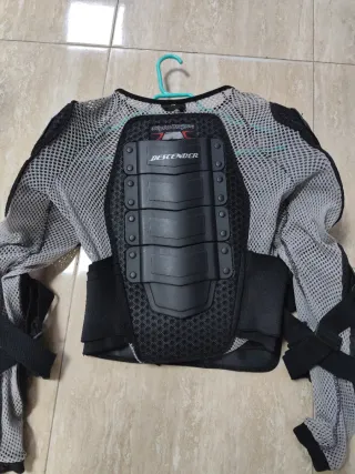 Peto- Chaqueta protectora Troy Lee. Nuevo.