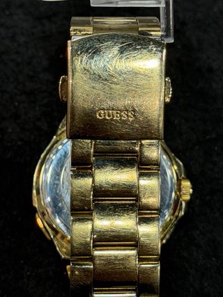 Reloj Guess Dorado con Cristales