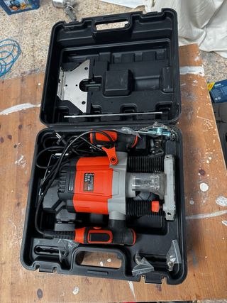 Fresadora de madera Black+Decker