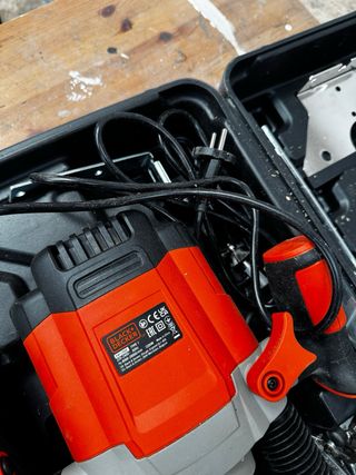 Fresadora de madera Black+Decker