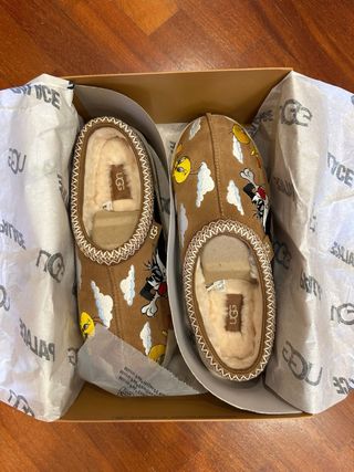 UGG Tasman Palace x Looney Tunes - 43