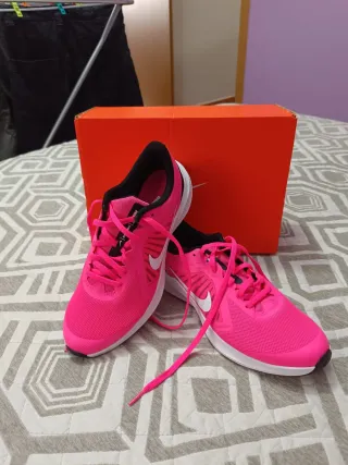 Zapatillas Nike Mujer Rosa y Blanco
