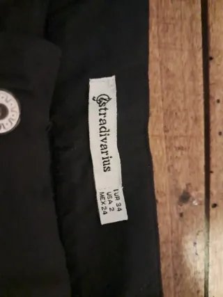 Falda corta efecto piel serpiente