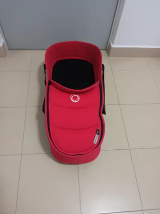 Silla y capazo Bugaboo Bee 3 color rojo