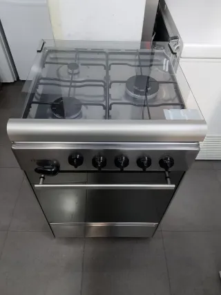 Cocina de gas plateada Gas natural