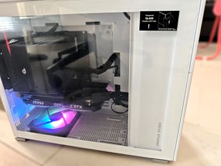 Pc gamer Ultra 7/32gbDDR5/1tbM2/4070Super/b860m