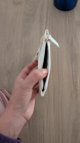 Tarjetero y monedero con inicial M