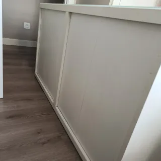 Mueble BESTA Ikea Blanco con panel de cristal