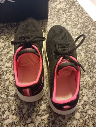 Zapatillas deportivas mujer negras y rosas