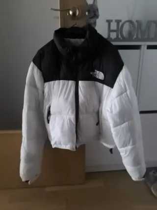 Chaqueta The North Face Negra y Blanca