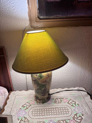 Lámpara de mesa vintage floral