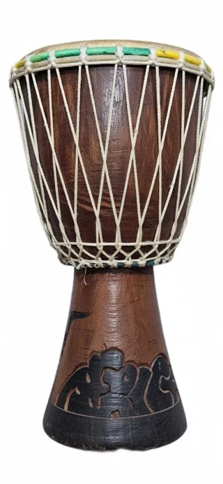 Tambor africano de madera