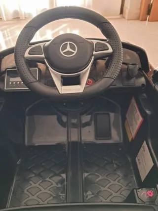 Coche eléctrico Mercedes para niño