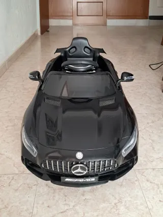 Coche eléctrico Mercedes para niño
