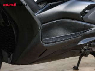 YAMAHA X-MAX 125