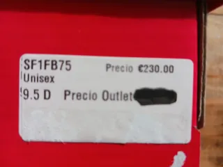 Botas de fútbol New Balance Negras.