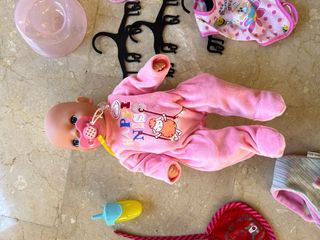 Muñeca Baby Born con accesorios